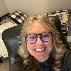 Meet your Posher, Teresa